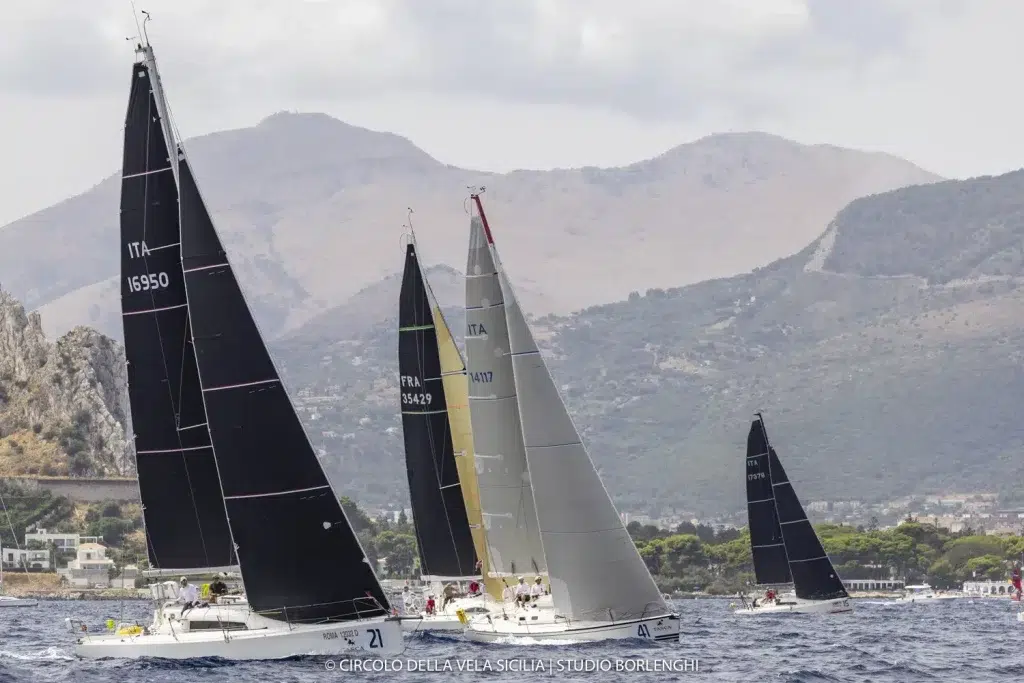 Top départ de la 17e édition 10 Palermo-montecarlo