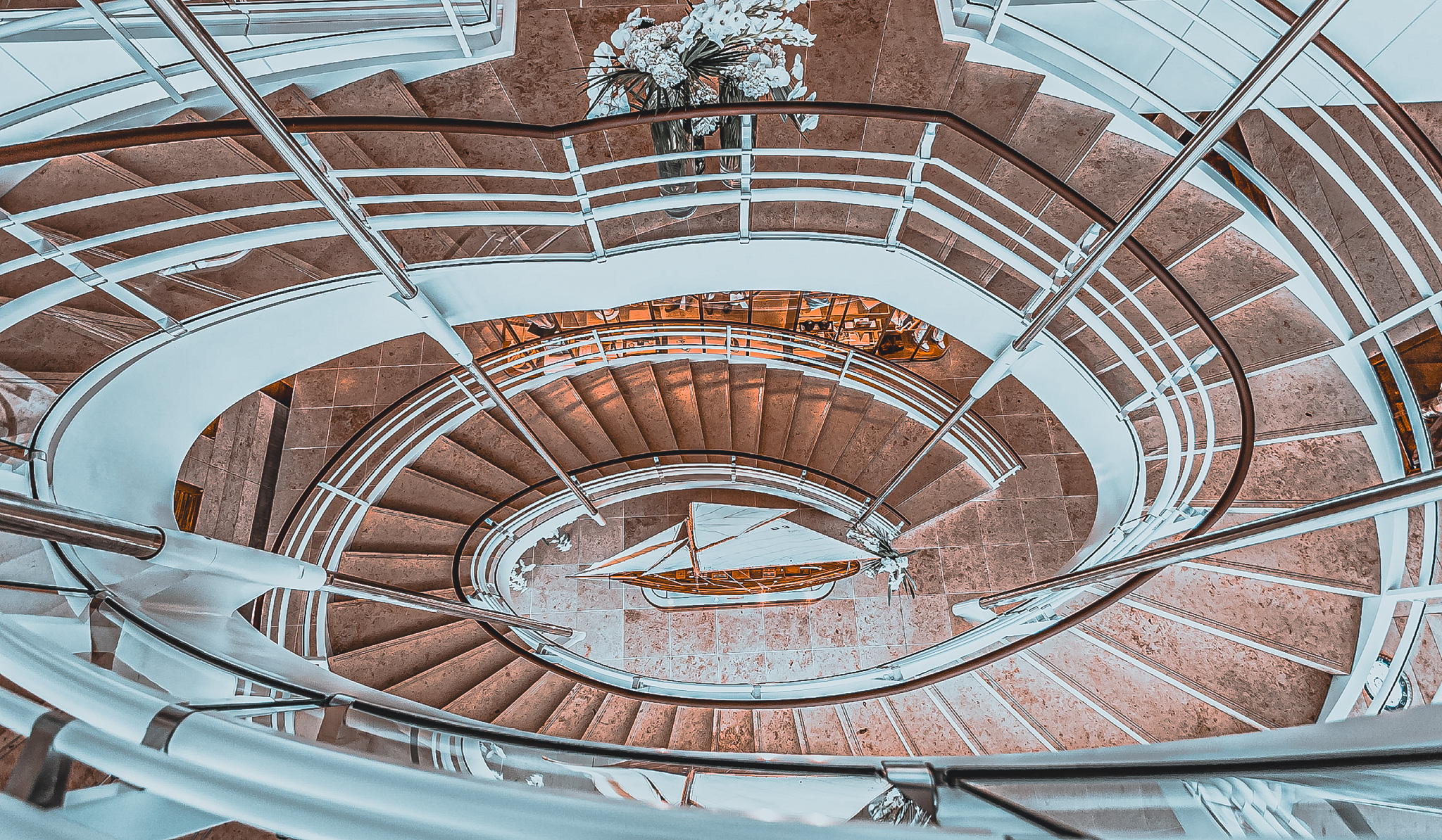 architecture du batiement escaAlier histoire clubhouse yacht club de monaco