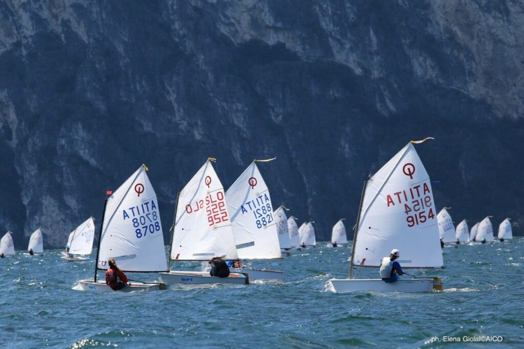 Raw potential 10 optimist sur l'eau