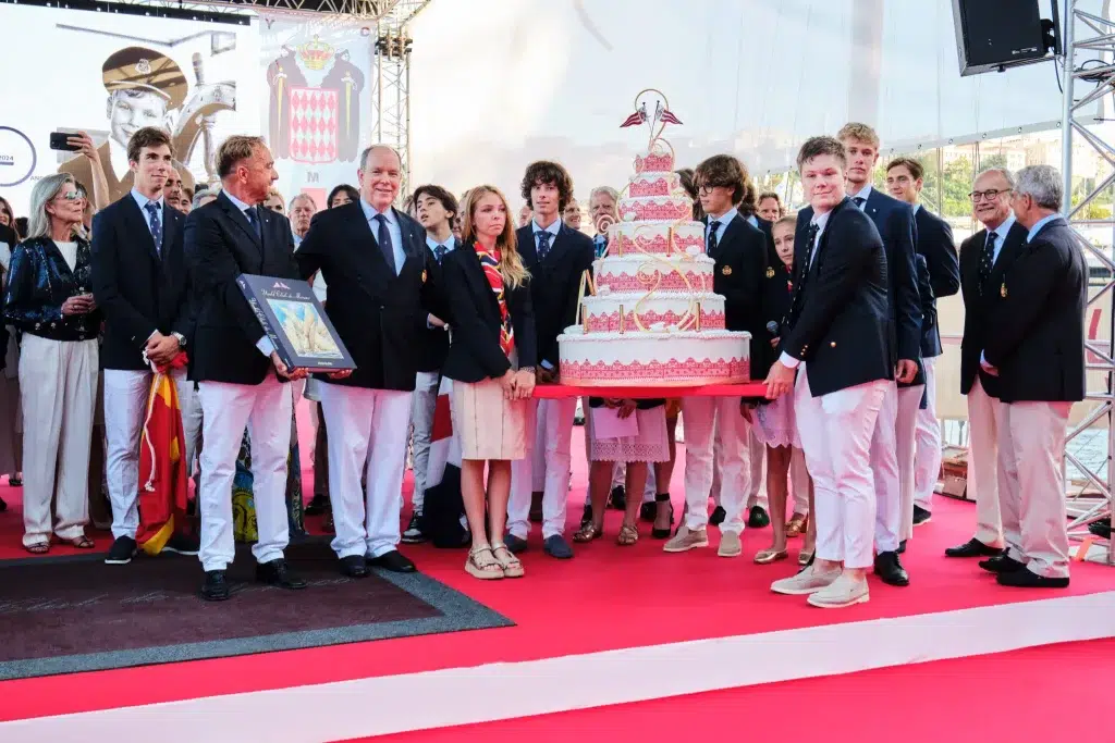 cocktail des membres au Yacht Club de Monaco