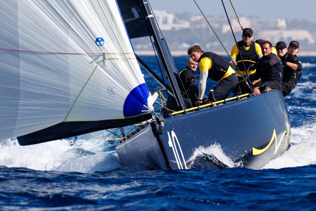 Victoire du Yacht Club de Monaco : Team Nika remporte la saison 2025 en RC44 7 44CUP MARINA JANDÍA