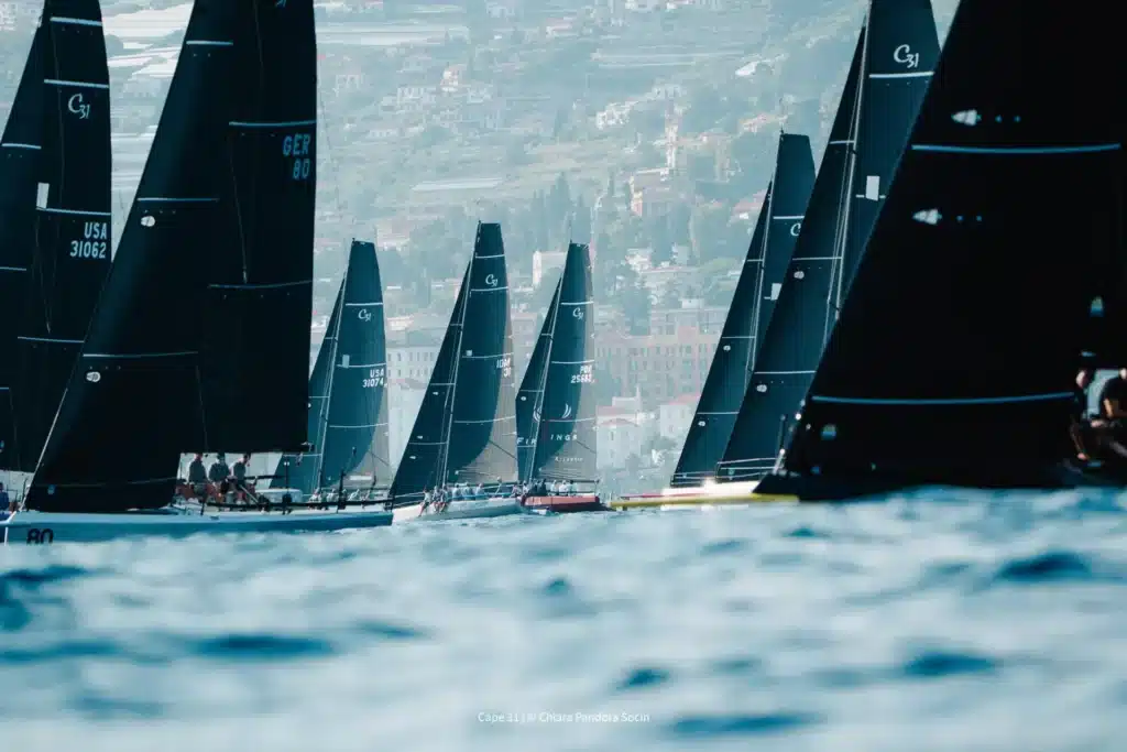 Give Me Five brille 7 Cape 31 – Sanremo, Acte 3
