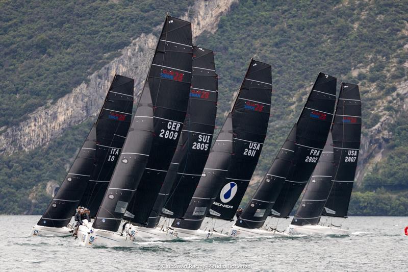 ClubSwan 28 - Swan Lake Garda Challenge